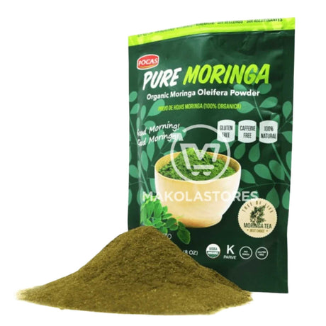 Green organic moringa oleifera leaf powder